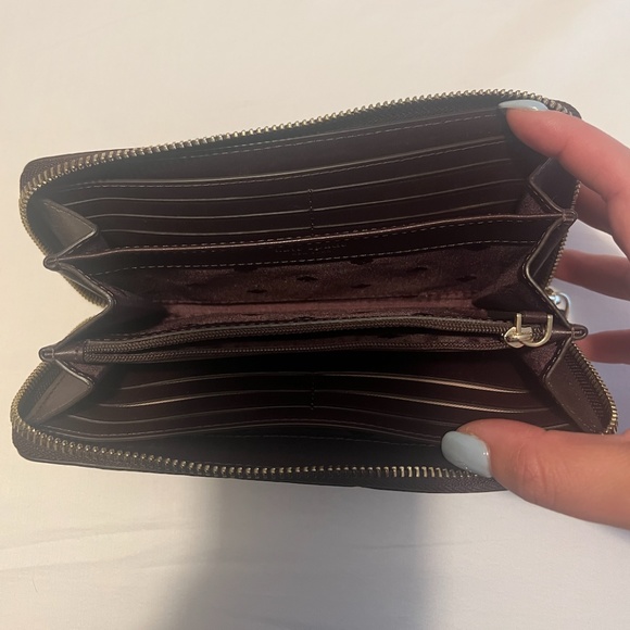 Kate Spade Wallet - Picture 3 of 3